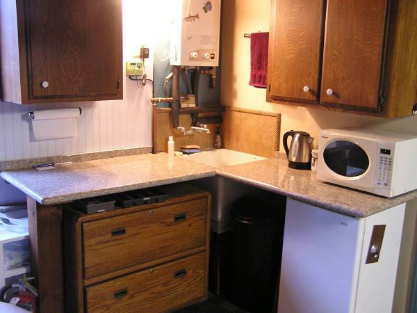 2BR/1BA Apartment · Mill Valley photo 3