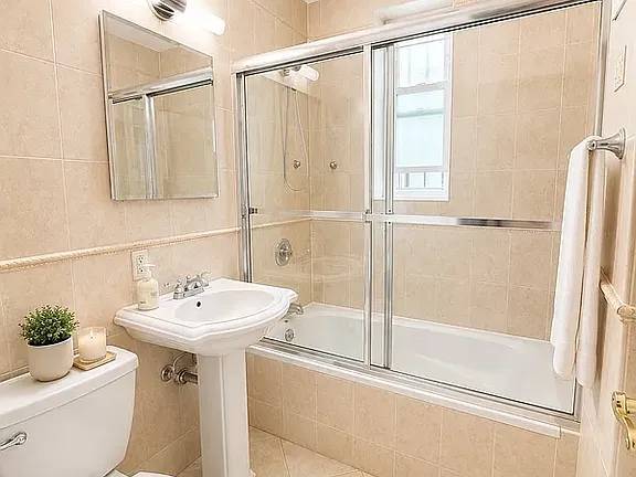 1BR/1BA Apartment · San Francisco photo 2