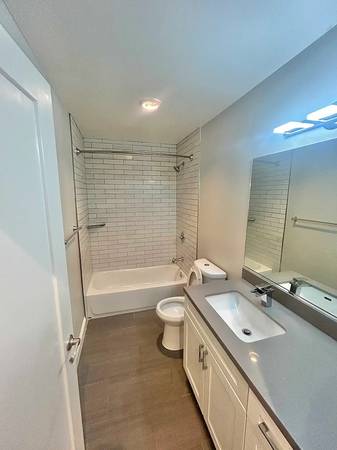 1306 Whipple photo 2