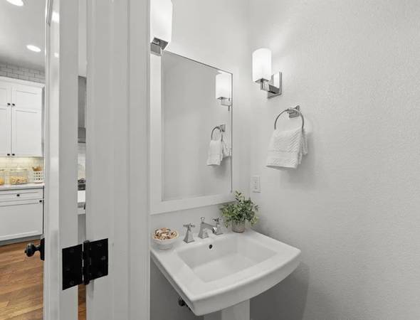3BR/3BA Apartment · Campbell photo 4