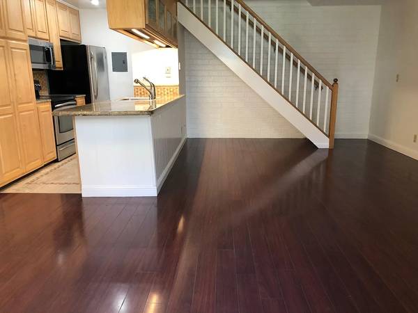 2BR/1BA Condo on Gomes Ct · Campbell photo 2