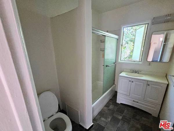 1BR/1BA Apartment · San Francisco photo 3