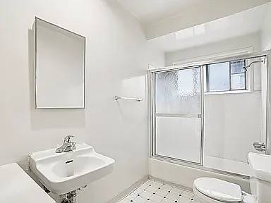 1BR/1BA Other on Rutland St · San Francisco photo 3