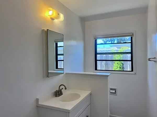 0BR/1BA Apartment on S Branciforte Ave · Santa Cruz photo 4