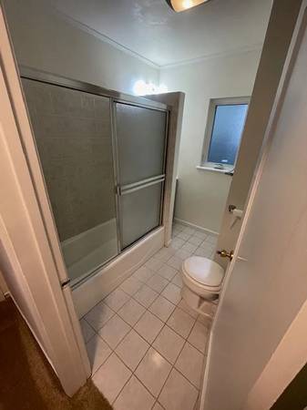 1BR/1BA Other on Valle Vista Ave · Oakland photo 3
