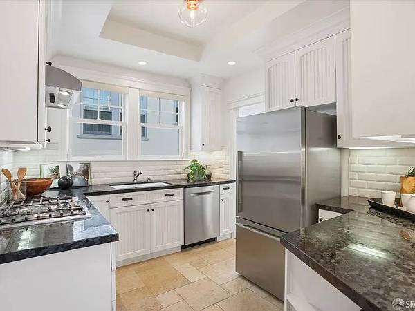 1BR/1BA Apartment · San Francisco photo 5