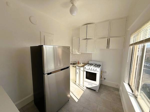 464 41st St Oakland, CA 94609 photo 3