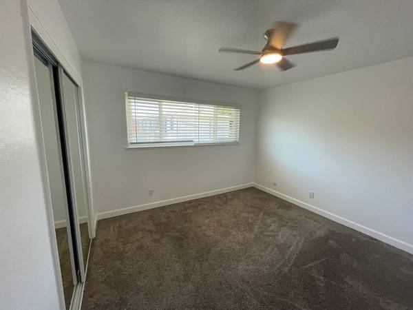 Beautifully Renovated 4-Bedroom Home in Westborough photo 3
