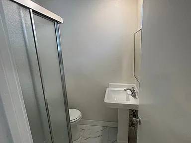 1BR/1BA Other on Ne 16th Terrace · Fort Lauderdale photo 3