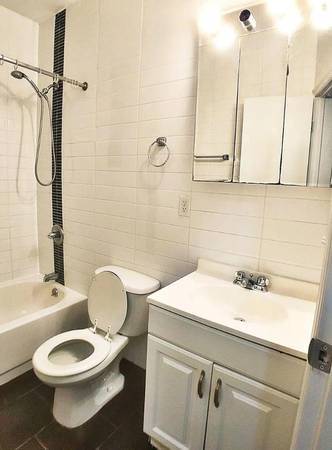 2BR/1BA Apartment · Novato photo 5