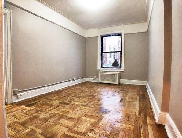 2BR/1BA Apartment · Novato photo 2