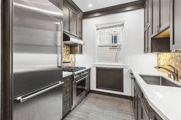 Apartments on Broadway · San Francisco photo 4