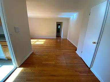 2BR/1BA Apartment · Petaluma photo 5