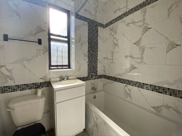 2BR/1BA Apartment · San Rafael photo 4