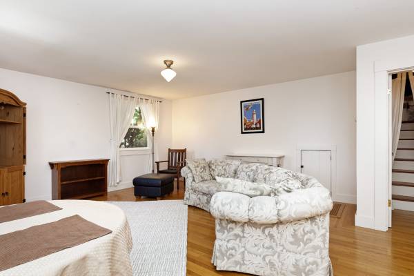 1BR/1BA Apartment · Berkeley photo 5