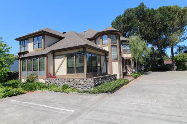 2BR/1BA Apartment on Diablo Avenue · Novato