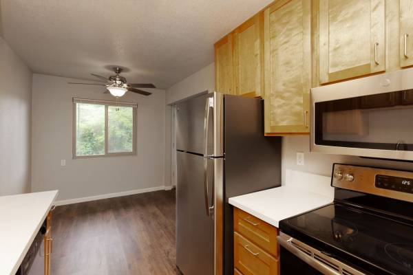 1BR/1BA Apartment · Hayward photo 2