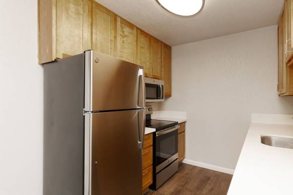 1BR/1BA Apartment · Hayward photo 3