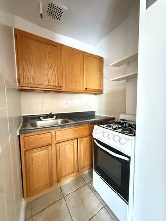 Gorgeous 3 Bedroom Home With Adu In Crescent Park photo 5