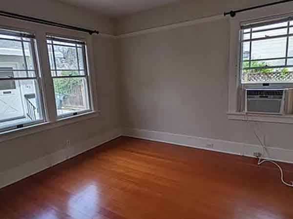 Private Bedroom in Classic Old Palo Alto Home With Shaded Side Patio photo 3