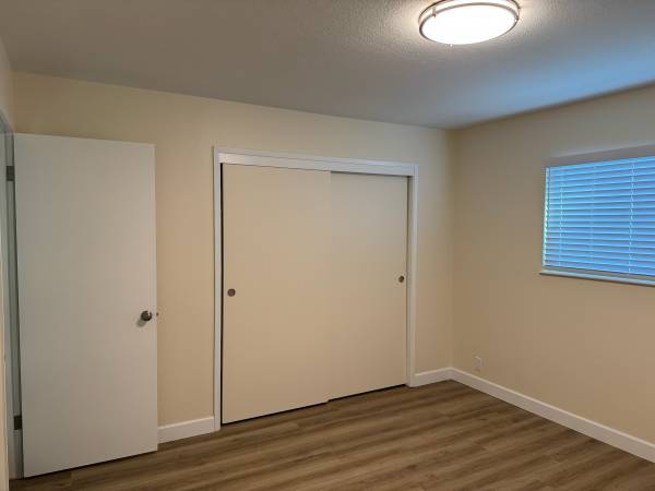 2BR/1BA Apartment · Alameda photo 5