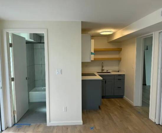 2BR/1BA Apartment · Daly City photo 2