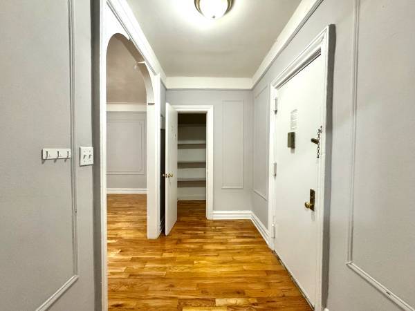 2BR/1BA Apartment · Hayward photo 4