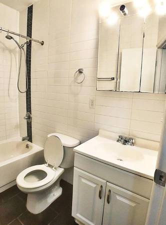 2BR/1BA Apartment · Novato photo 4