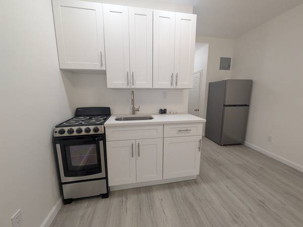 2BR/1BA Apartment · Alameda photo 3