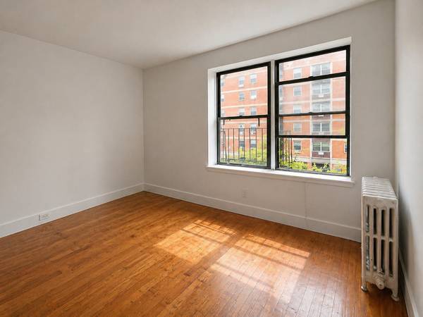 2BR/1BA Apartment · San Francisco photo 2