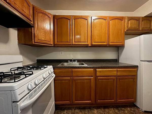 2BR/1BA Apartment · San Francisco photo 4