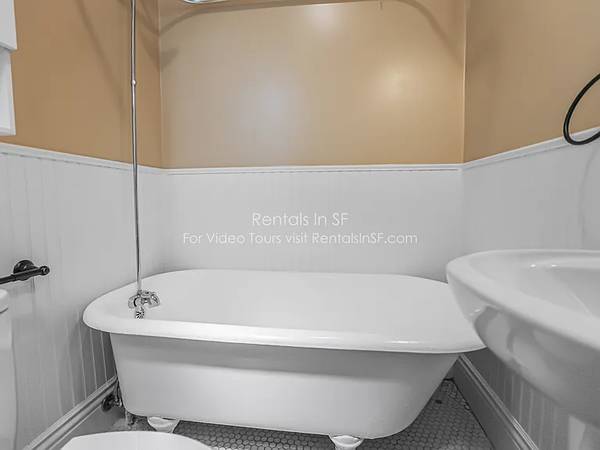 Others on Gough St Unit 21 · San Francisco photo 4