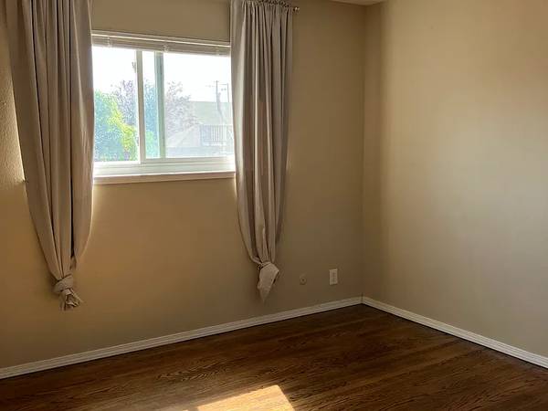 2BR/1BA Apartment on 40th Street · Emeryville photo 5