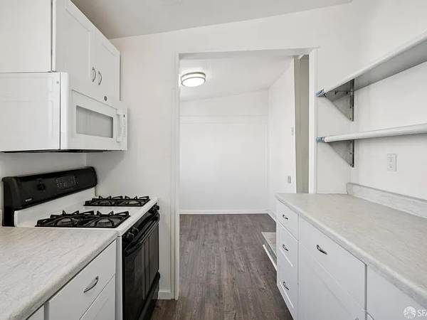 Apartments on San Jose Ave · San Francisco photo 3