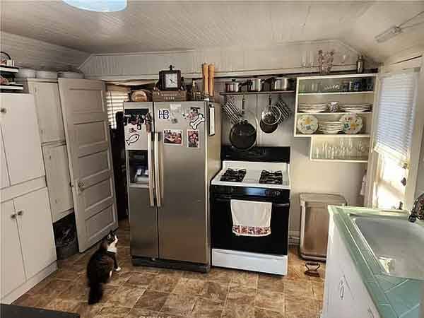 1BR/1BA Apartment · Emeryville photo 3