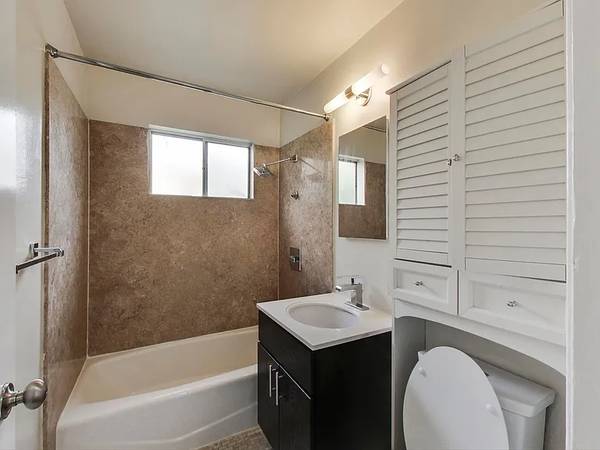 2BR/1BA Apartment on Hayes St · San Francisco photo 4