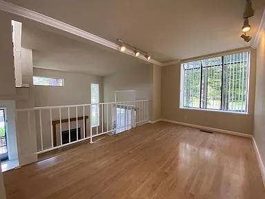 2BR/3BA Townhouse on Pinntage Pkwy · Cupertino photo 3
