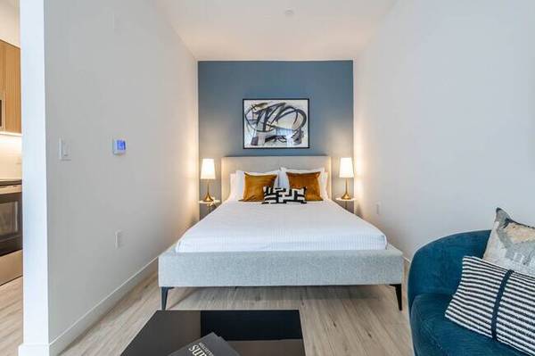1BR/1BA Apartment · Jackson Heights photo 3