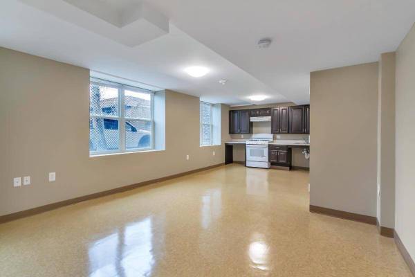 2BR/1BA Apartment · San Francisco photo 3