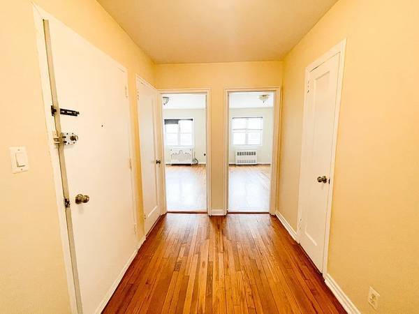 1BR/1BA Apartment · New York photo 2