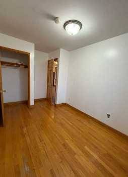2BR/1BA Apartment · San Francisco photo 2