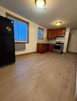 2BR/1BA Apartment · San Francisco photo 3