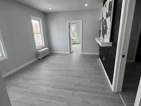 2BR/1BA Apartment · San Francisco photo 2