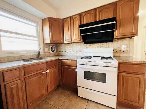1BR/1BA Apartment · San Francisco photo 2