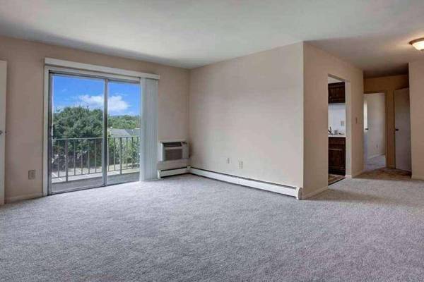 1BR/1BA Apartment · Staten Island photo 2