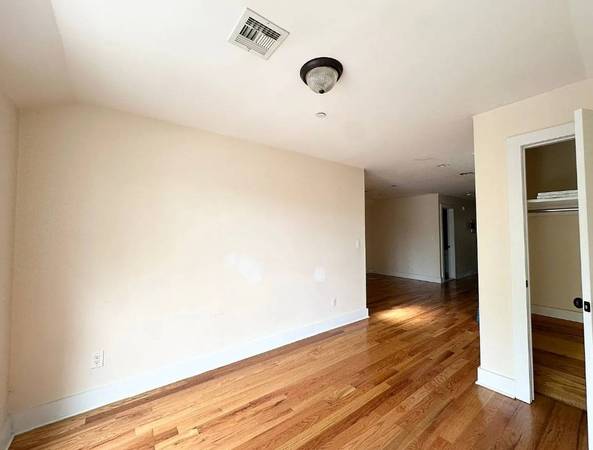 1BR/1BA Apartment · Yonkers photo 2