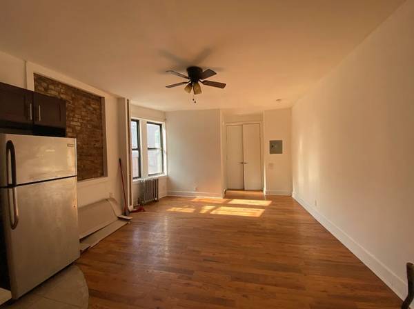 2BR/1BA Apartment · San Rafael photo 2