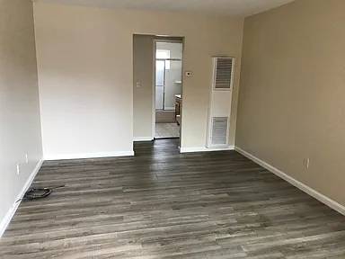 Apartments on Columbia Avenue · Sunnyvale photo 4