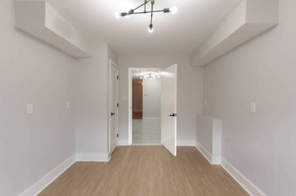 2BR/1BA Apartment · San Francisco photo 2
