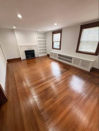 2BR/1BA Apartment · Emeryville photo 2